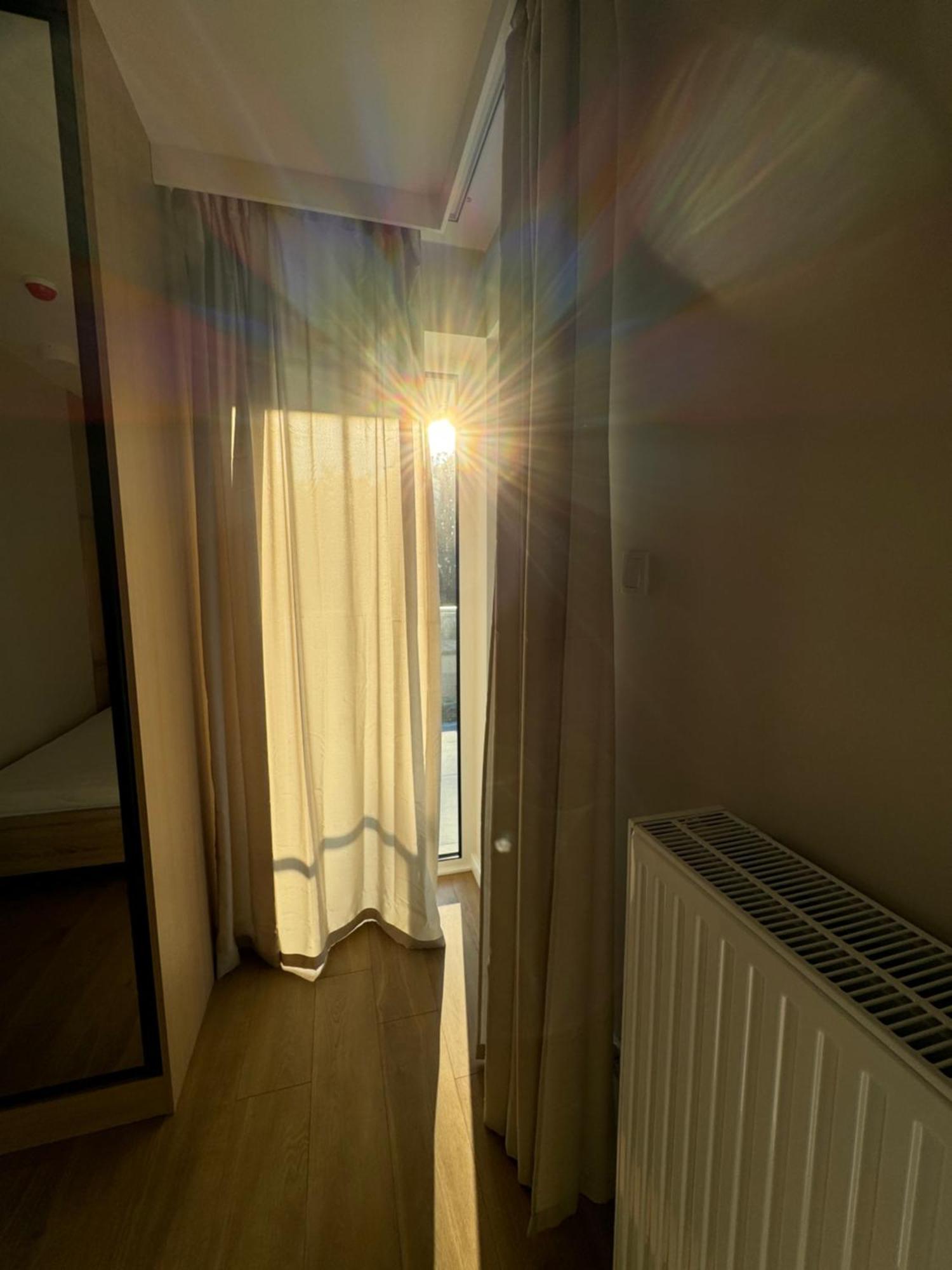 Golden Hour Apartament